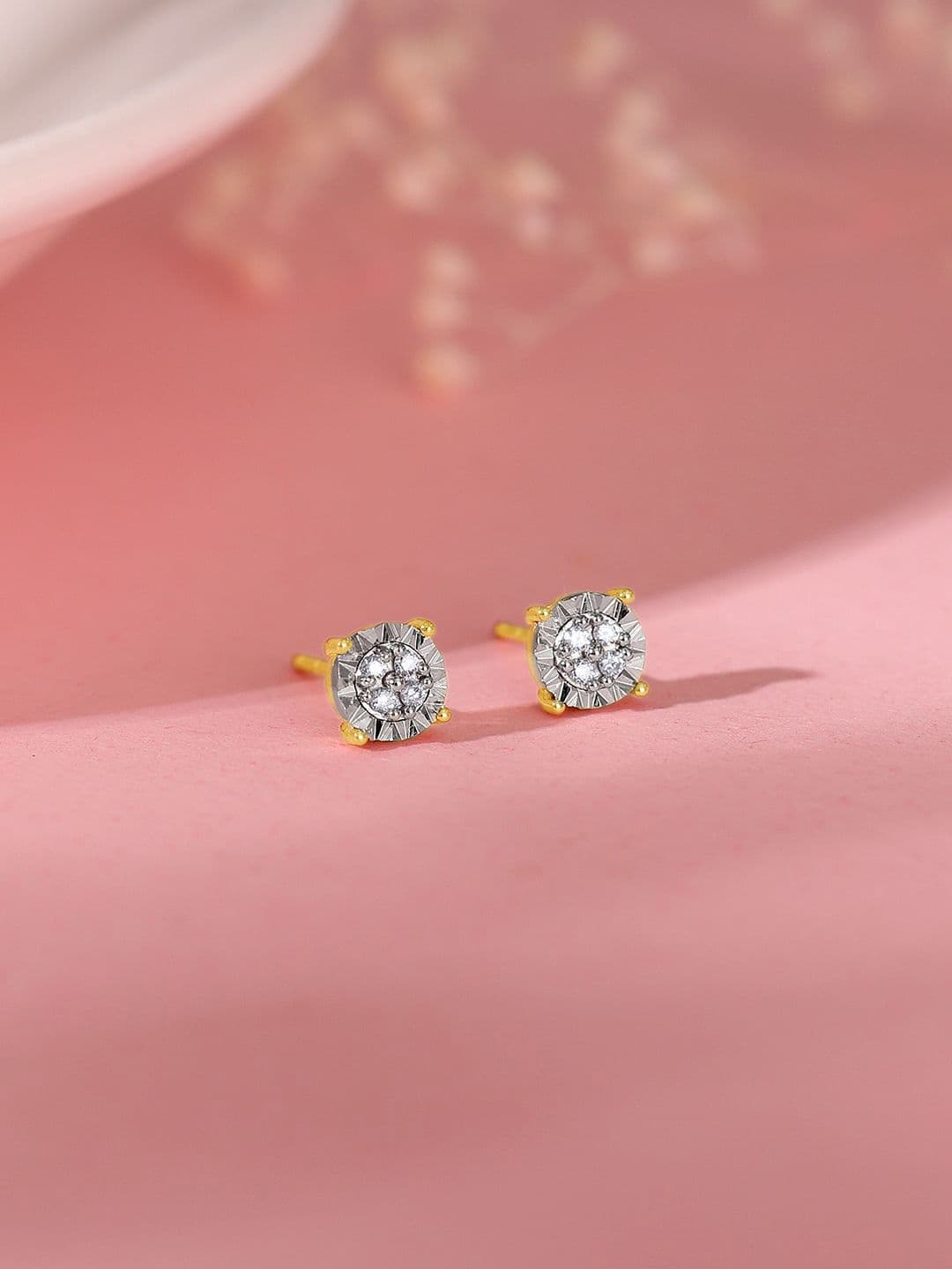 GIVA 14K Yellow Gold Dazzling Circle Diamond Earrings-1.214 gms - view 1