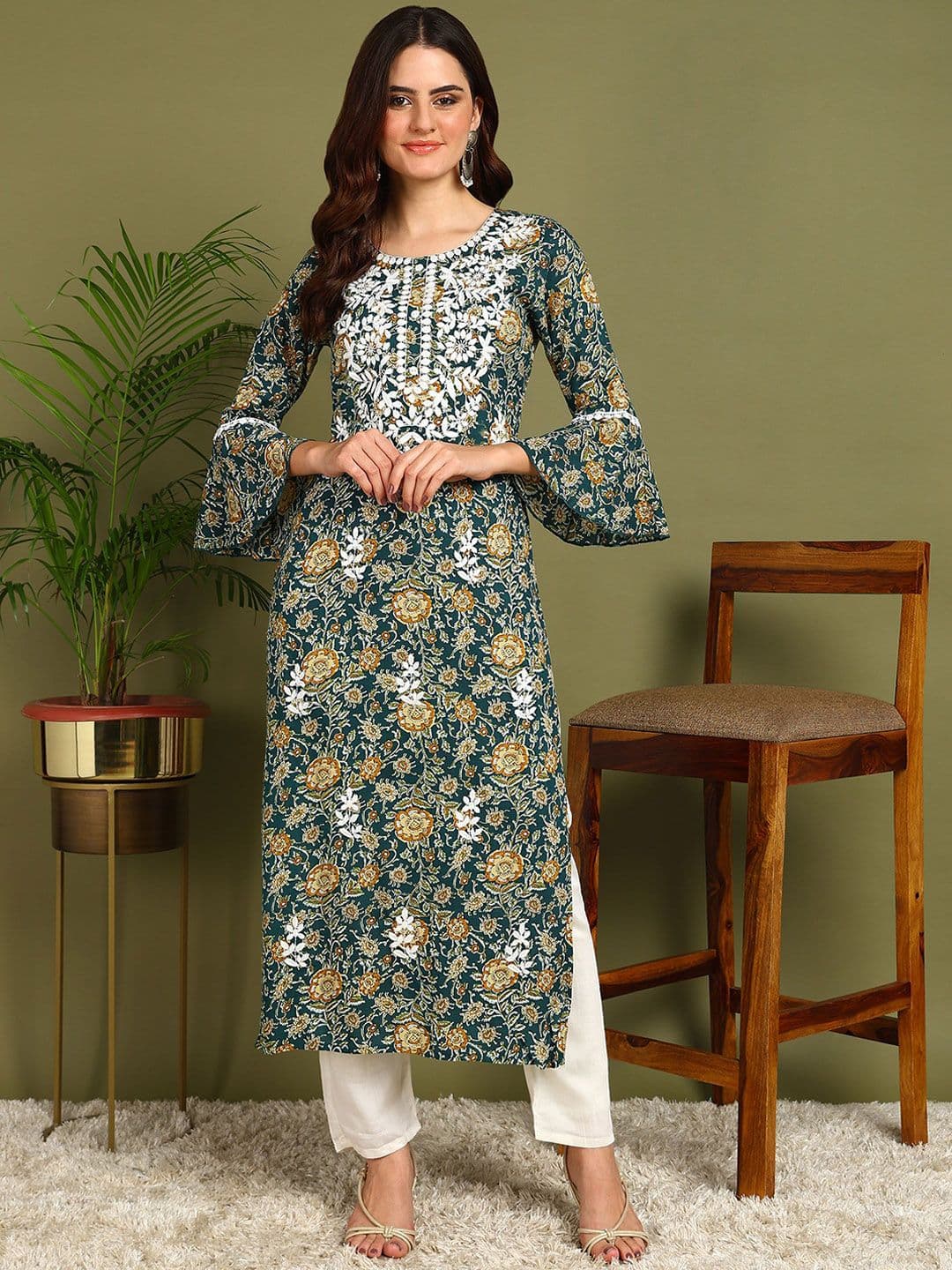 Kapad Dwar Floral Printed Bell Sleeves Thread Work Straight Kurta - view 1