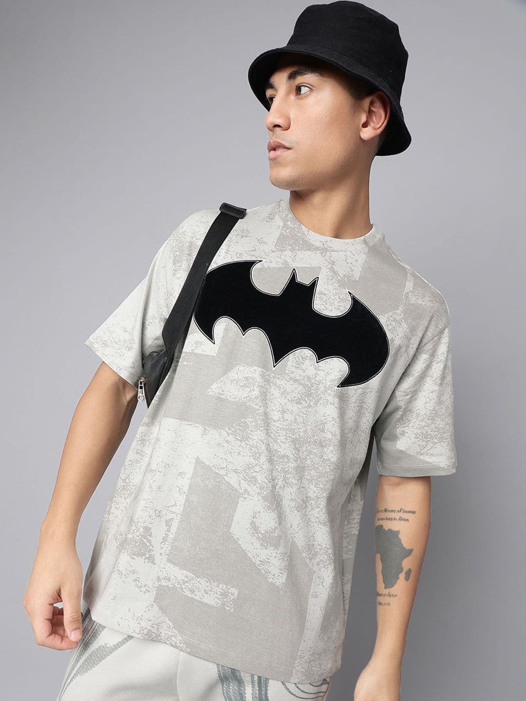 Free Authority Men Batman Graphic Printed Round Neck Cotton Oversized T-shirt - view 1