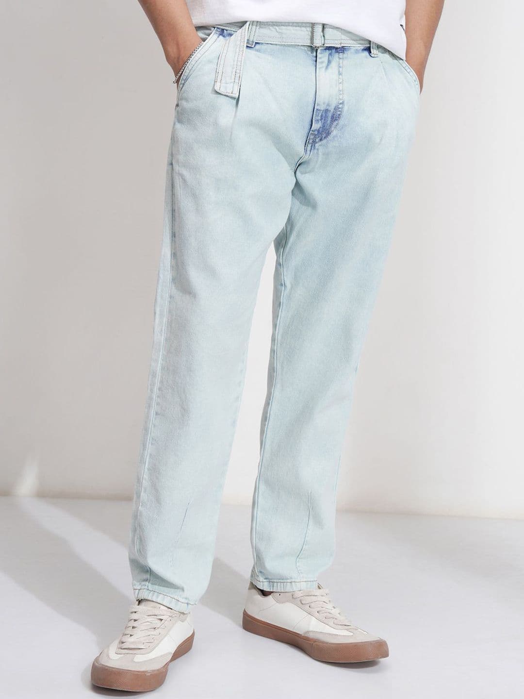 HIGHLANDER Men Light Fade Mid Rise Stretchable Baggy Jeans - view 1