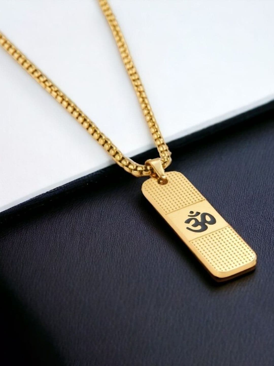 Roadster Pendant - view 1