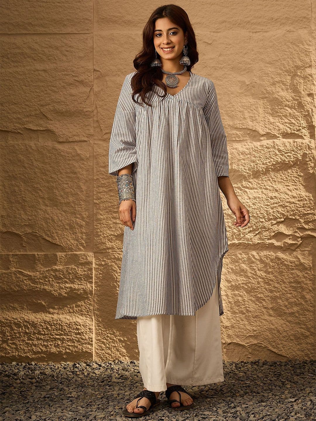 InWeave Women Ethnic Motifs Flared Sleeves Kurta - view 1