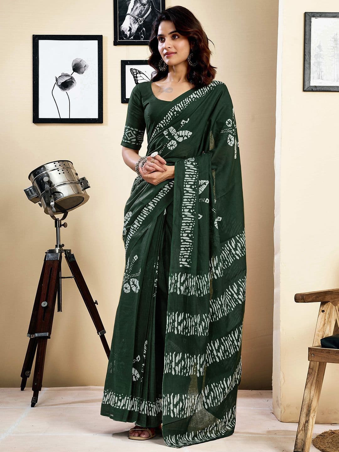Mitera Ethnic Motifs Ready to Wear Saree - view 1