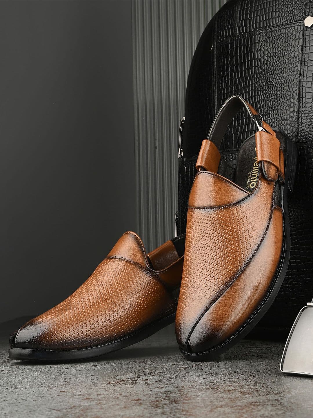 Vellinto Men Ethnic Comfort Sandals - view 1