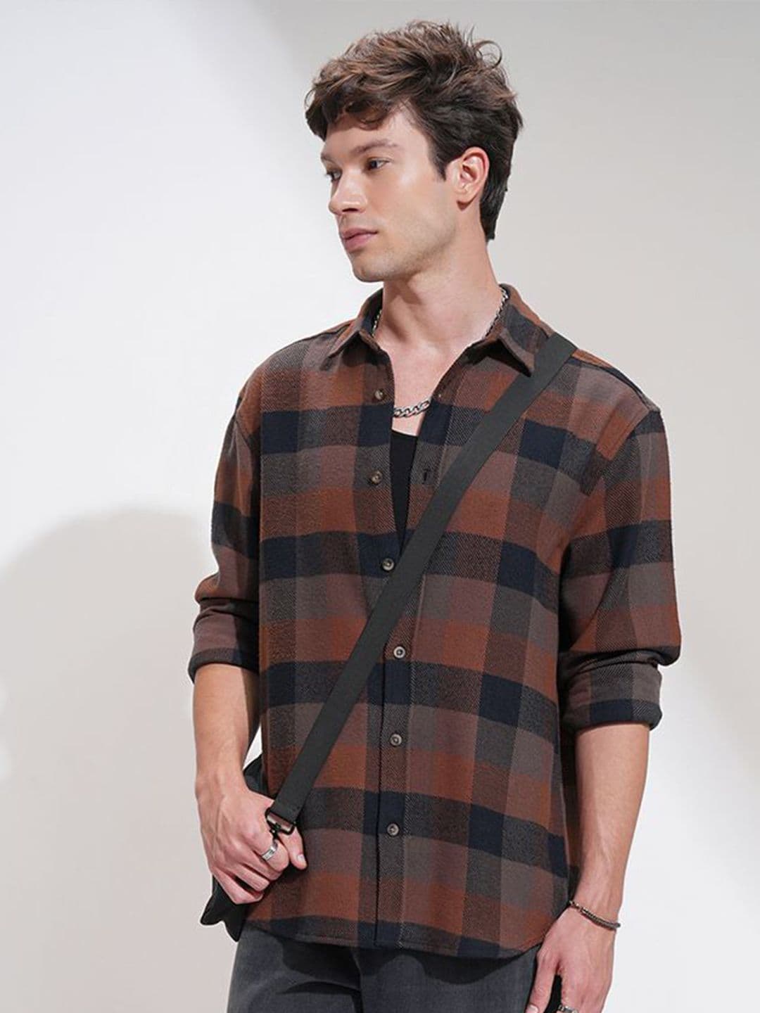 HIGHLANDER Men Comfort Relaxed Fit Checked Spread Collar Cotton Casual Shirt - view 1