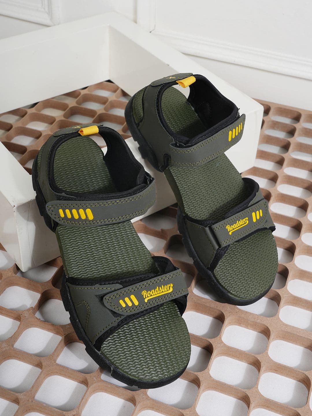 The Roadster Lifestyle Co Men Sports Sandals - view 1