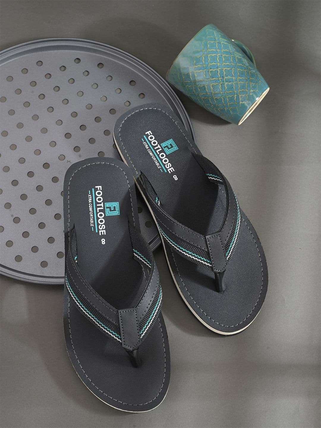 FOOTLOOSE Men Thong Flip-Flops - view 1