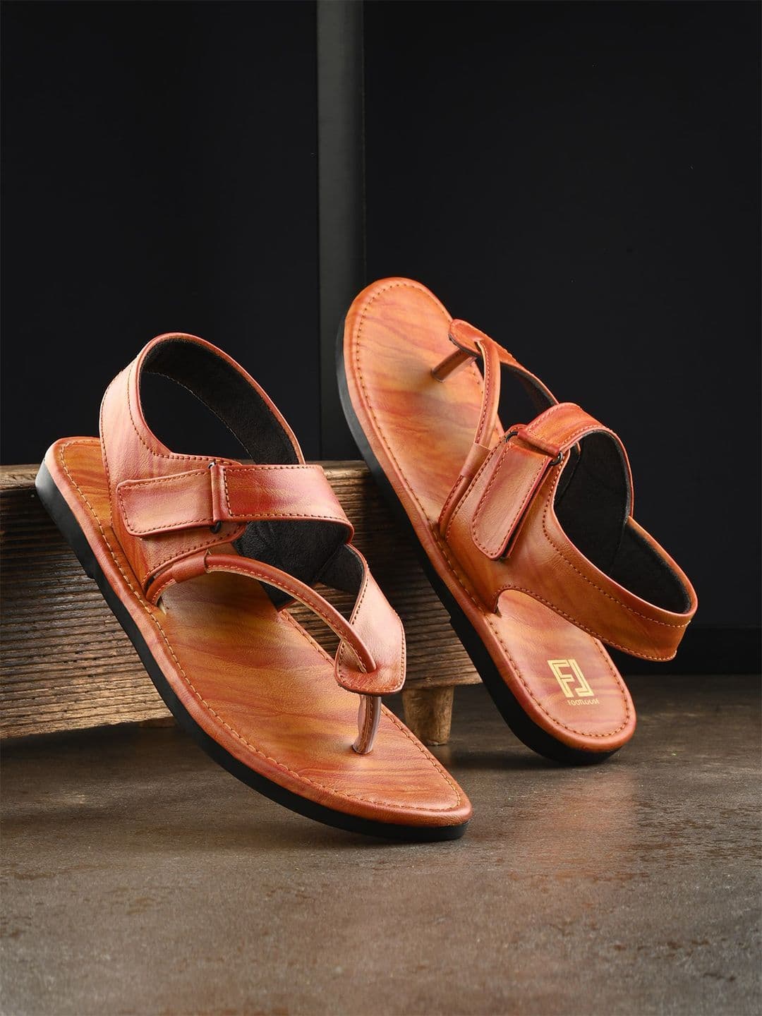 FOOTLOOSE Men Leather Velcro Comfort Sandals - view 1