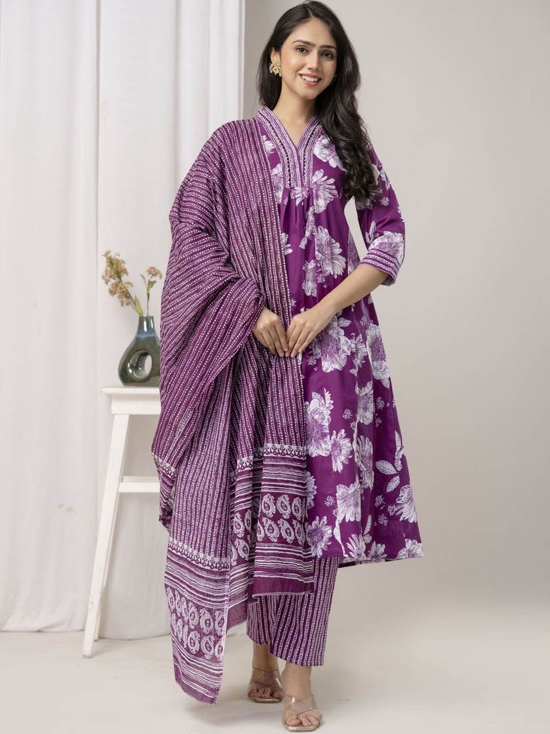 SINGNI Women Floral Printed Regular Pure Cotton Kurta with Trousers & With Dupatta - view 1