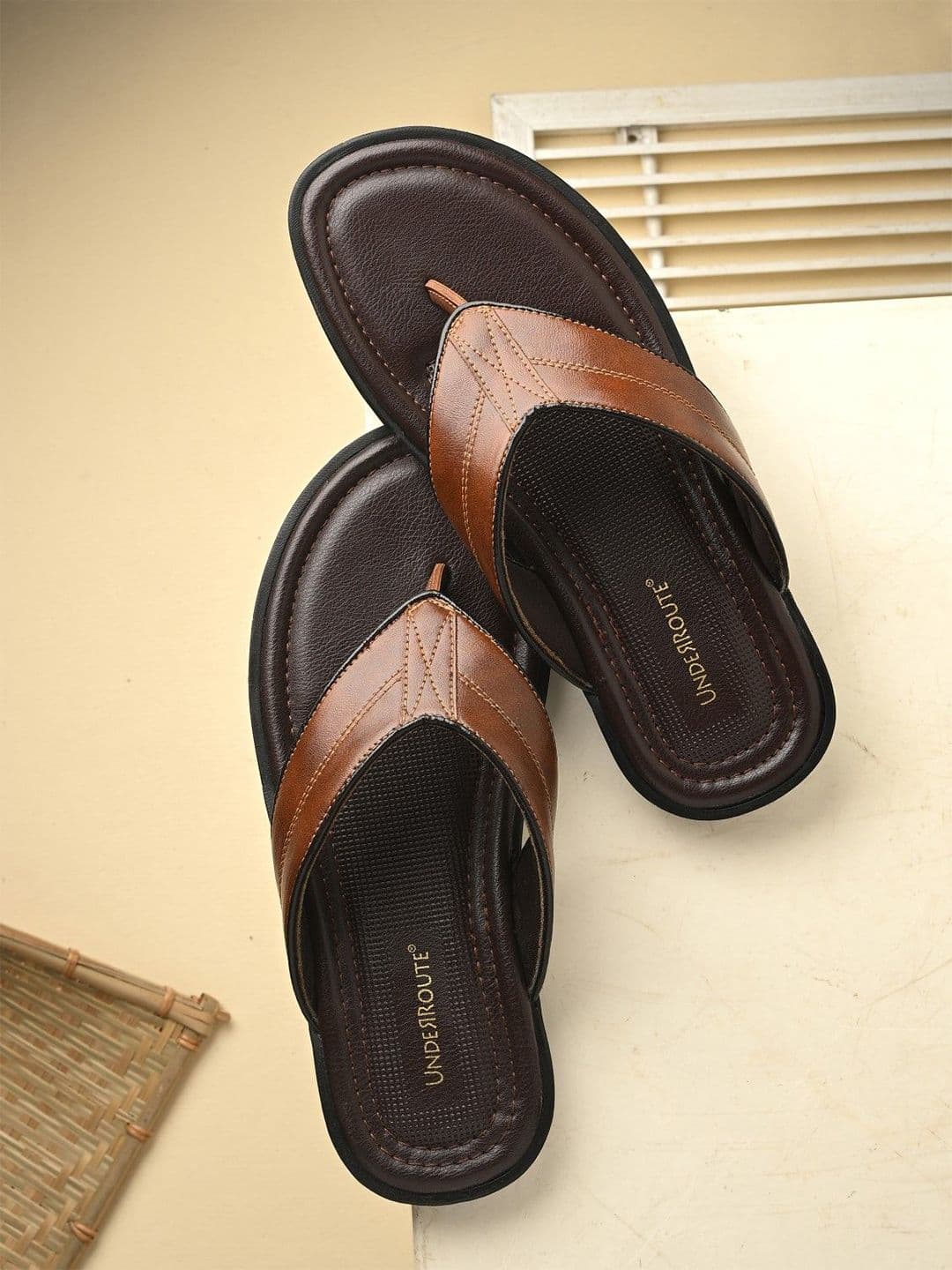 UNDERROUTE Men Comfort Sandals - view 1