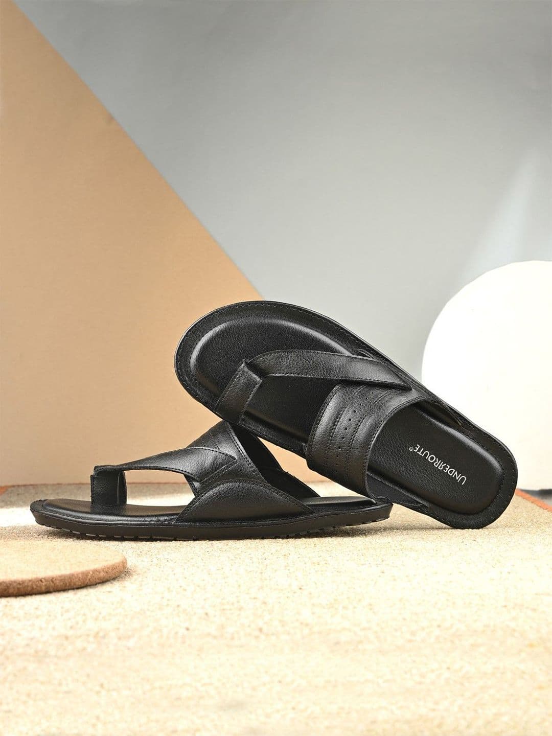 UNDERROUTE Men Comfort Sandals - view 1