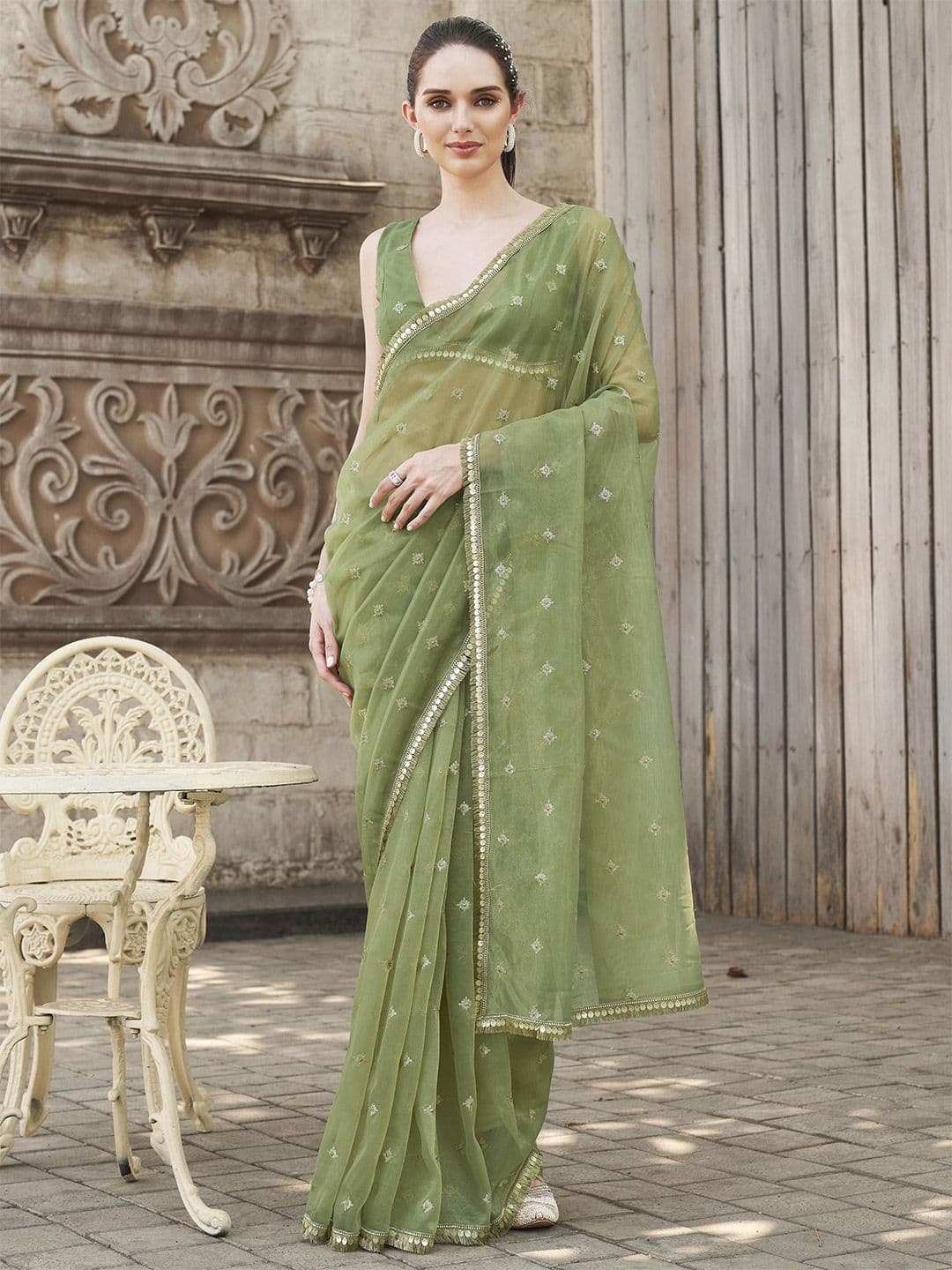 Tikhi Imli Ethnic Motifs Sequinned Embellished Net Saree - view 1