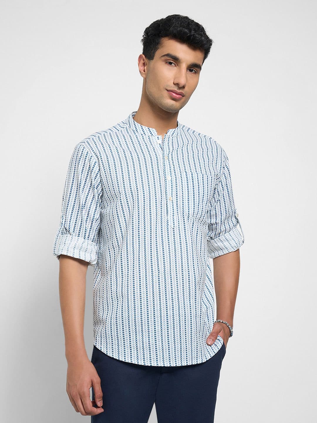 indus route by Pantaloons Men Cotton Embroidered Thread Work Kurta - view 1