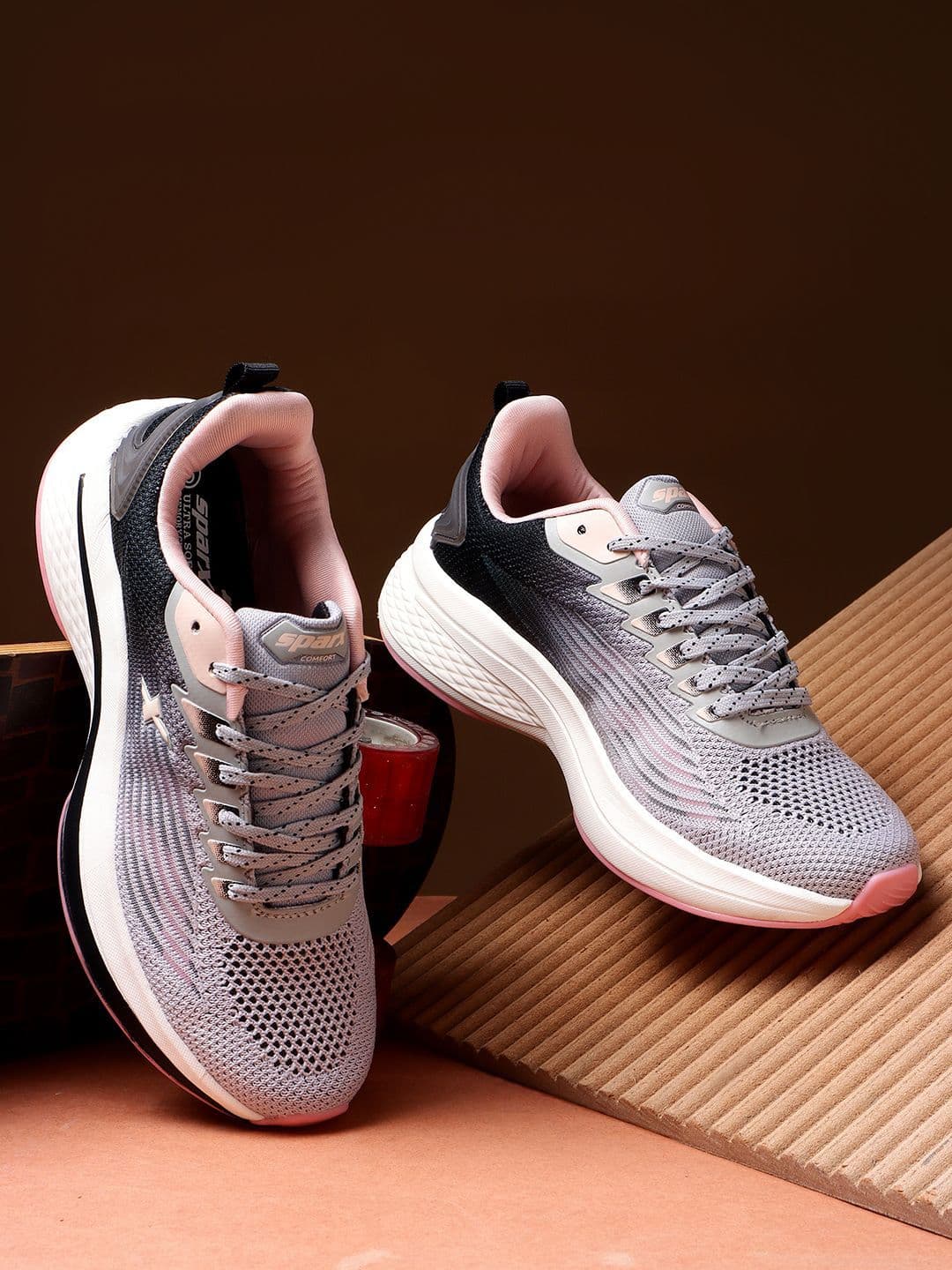 Sparx Women Mesh Training or Gym Shoes - view 1