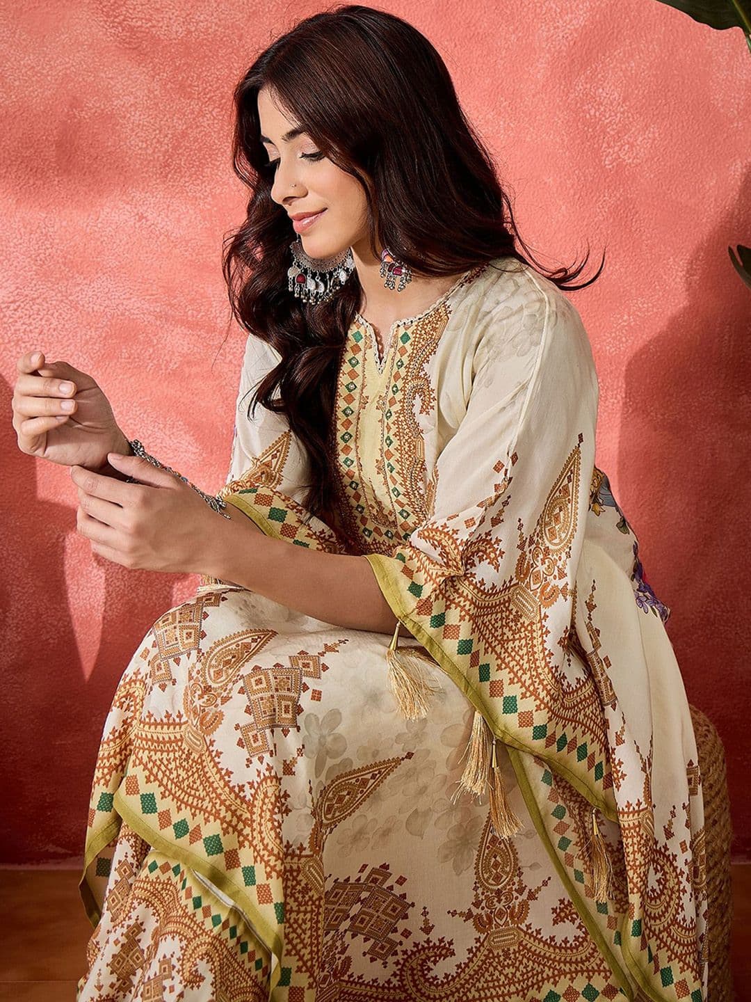 Sangria Women Floral Embroidered Kaftan Kurta with Trousers - view 1
