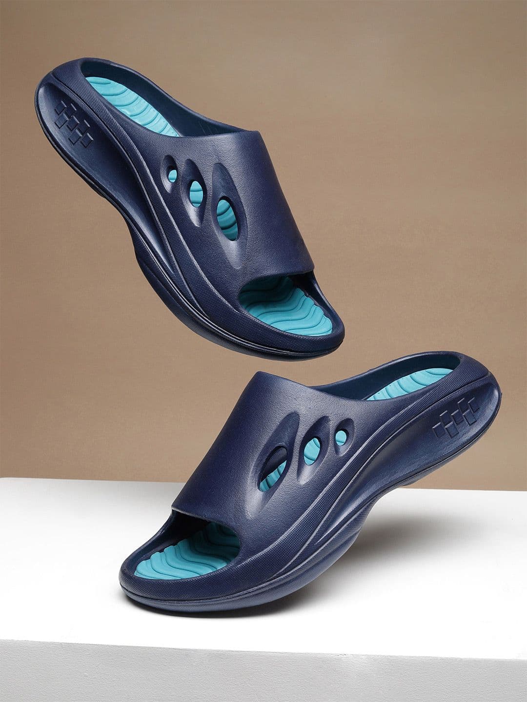 AVANT Men Hover Sliders - Navy - view 1