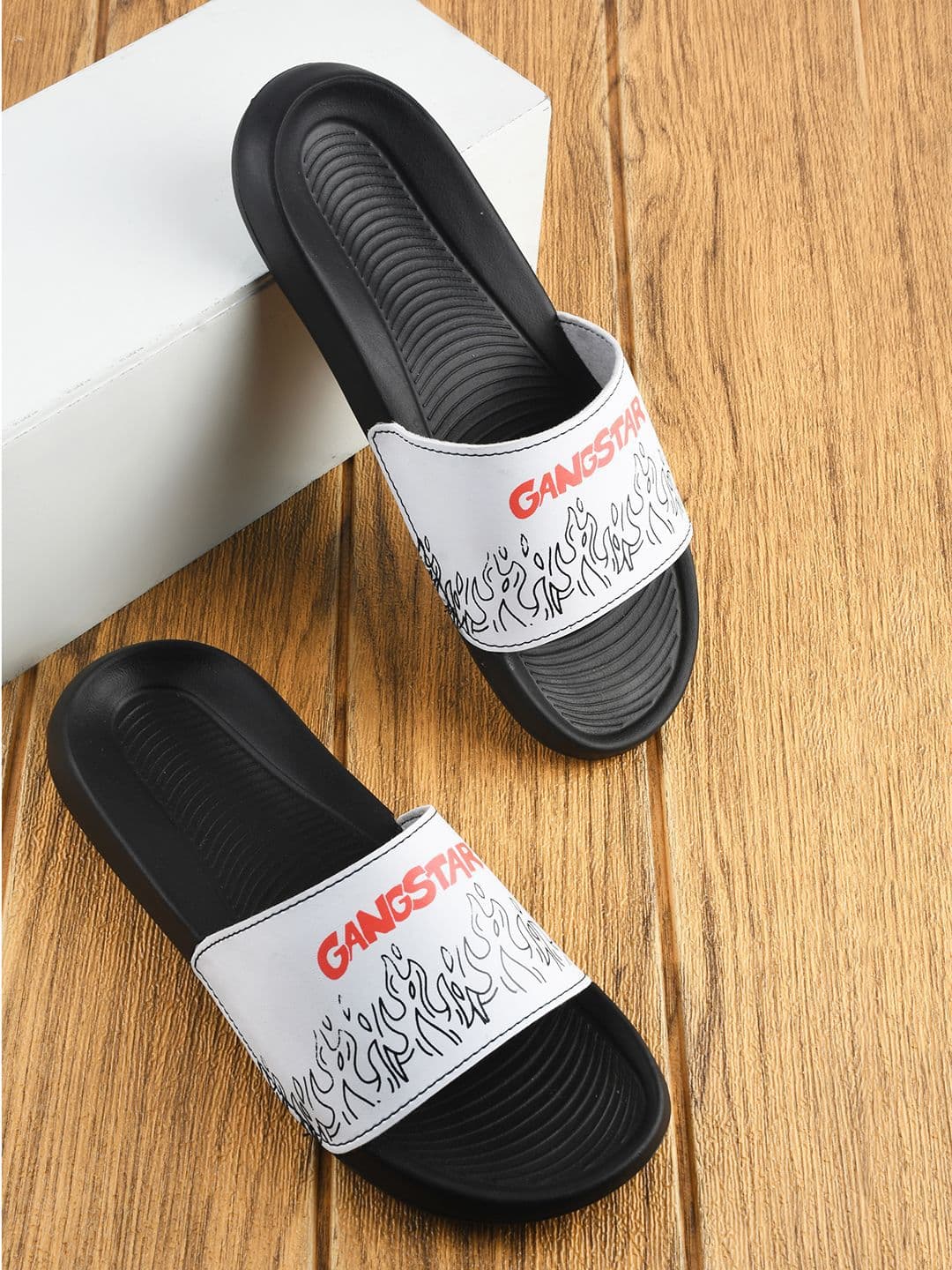 PERY PAO Men Printed Sliders - view 1