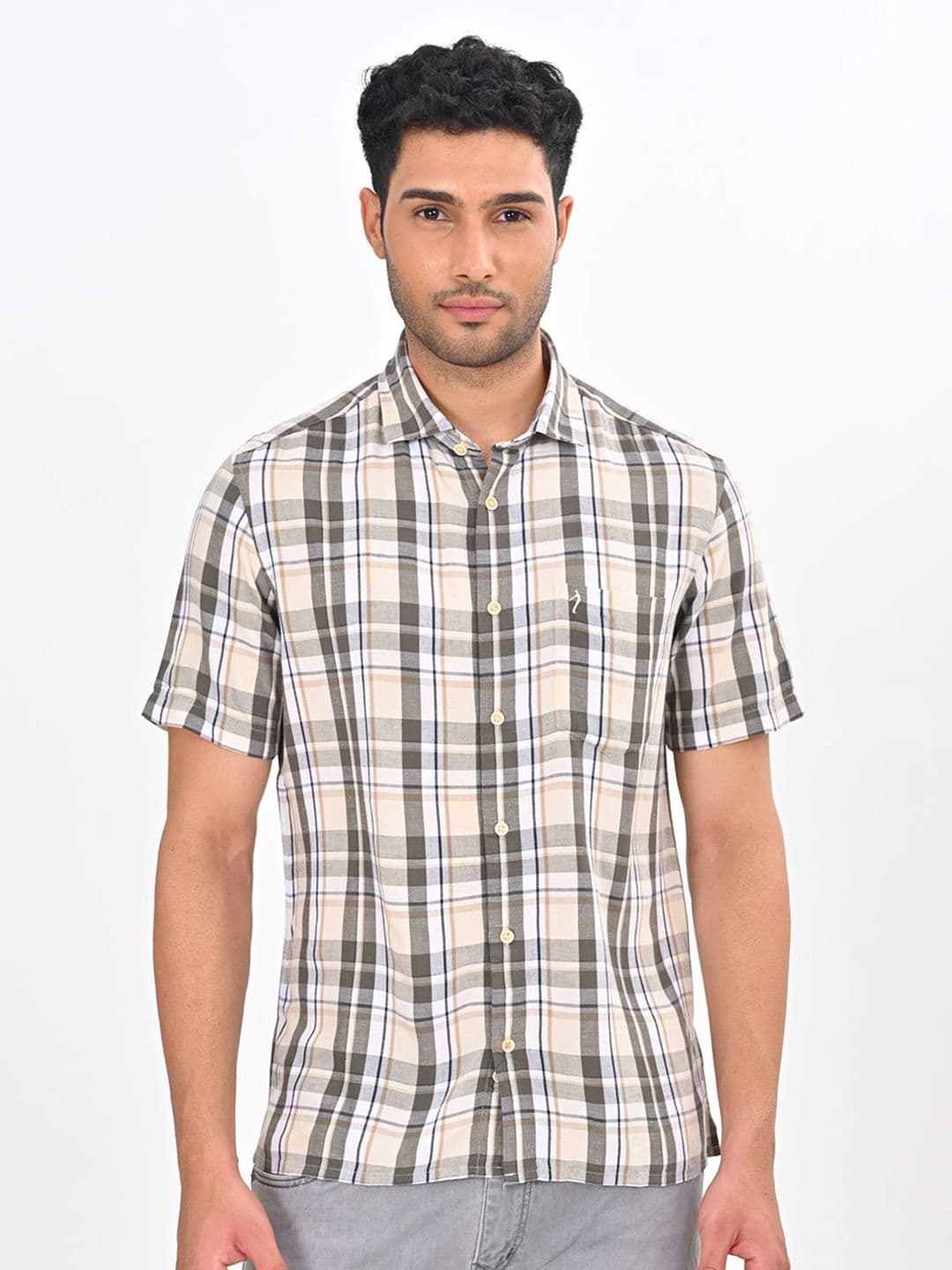 Indian Terrain Men Classic Slim Fit Tartan Checked Spread Collar Cotton Casual Shirt - view 1