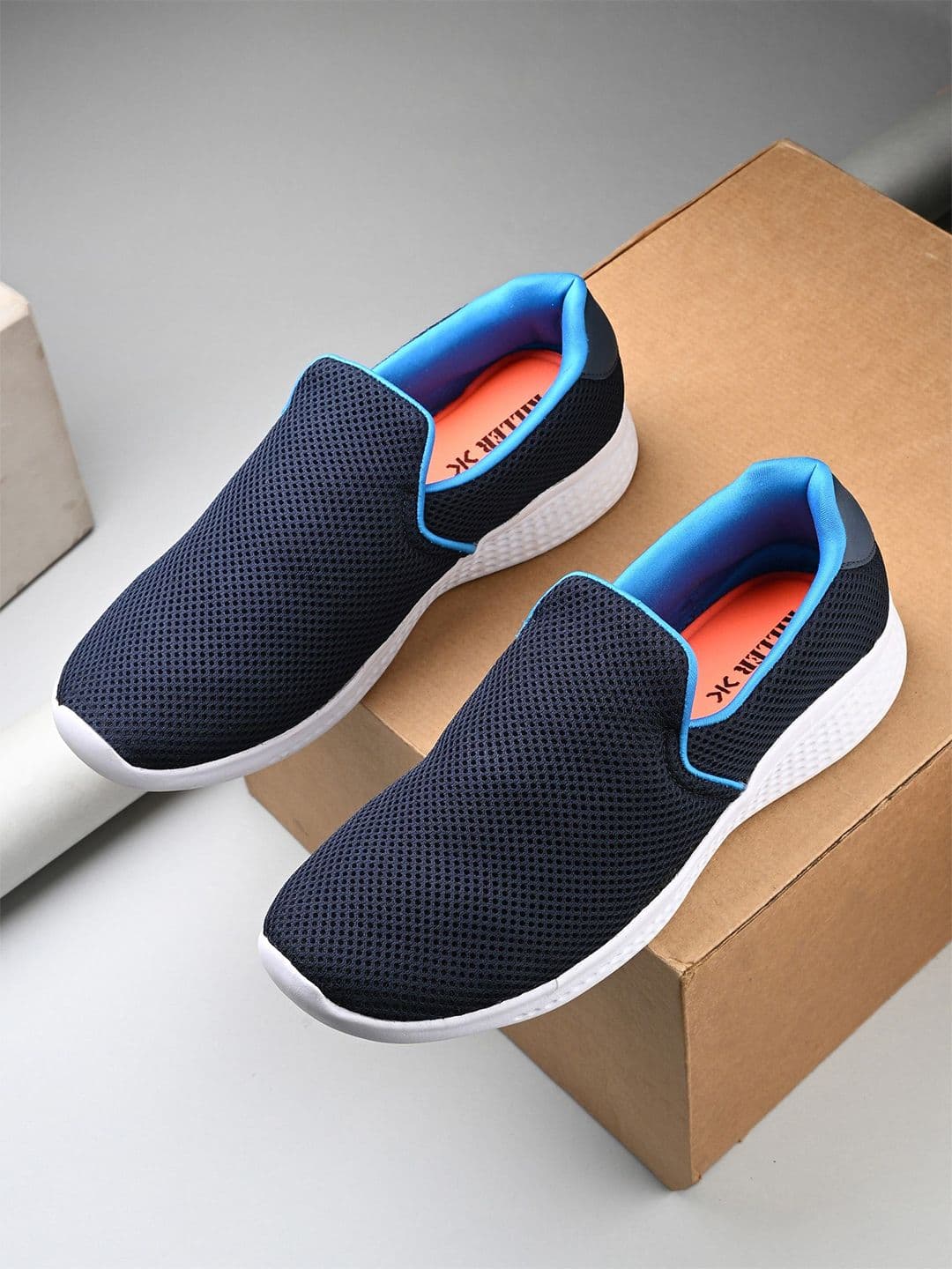 Killer Men Mesh Walking Non-Marking Shoes - view 1