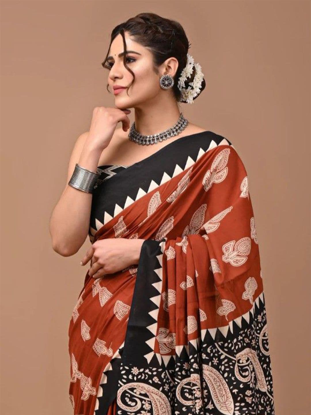 Crafts Moda Paisley Woven Design Pure Cotton Block Print Saree - view 1