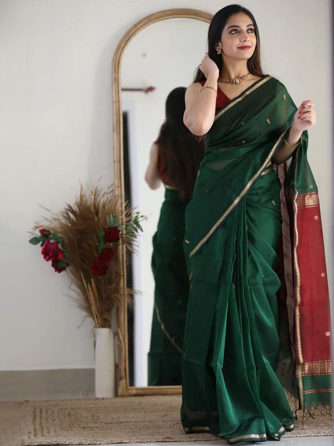 SHOP DROP Women Green Woven Design Zari Banarasi Saree - view 1