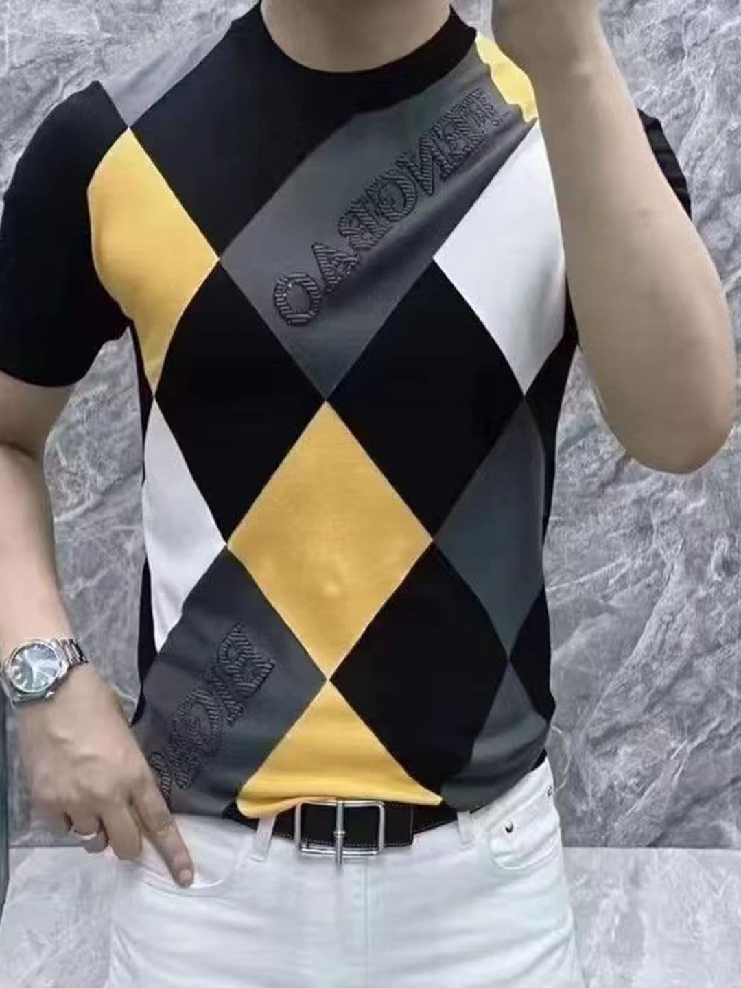 StyleCast x Revolte Men Colourblocked Round Neck T-shirt - view 1