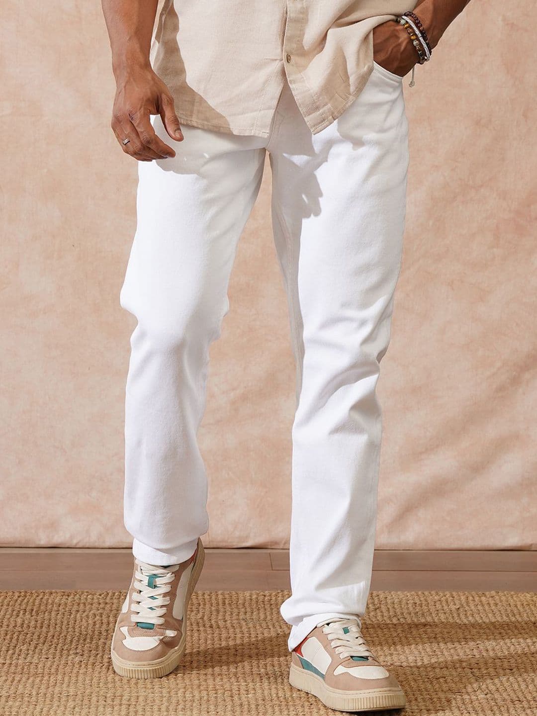 WROGN Men Comfort Straight Fit Mid-Rise Cotton Jeans