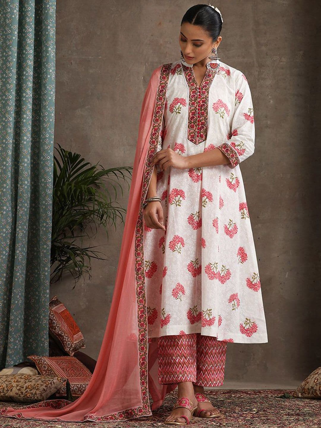 Khushal K Floral Printed Mandarin Collar Pure Cotton A-Line Kurta With Palazzos & Dupatta - view 1