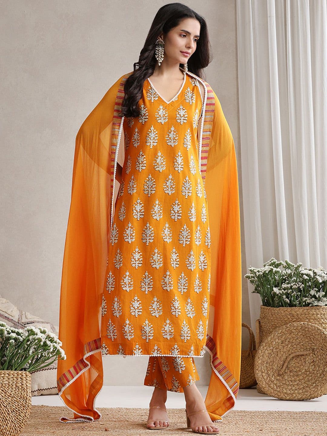 Khushal K Floral Printed V-Neck Pure Cotton Straight Kurta With Palazzos And Dupatta - view 1