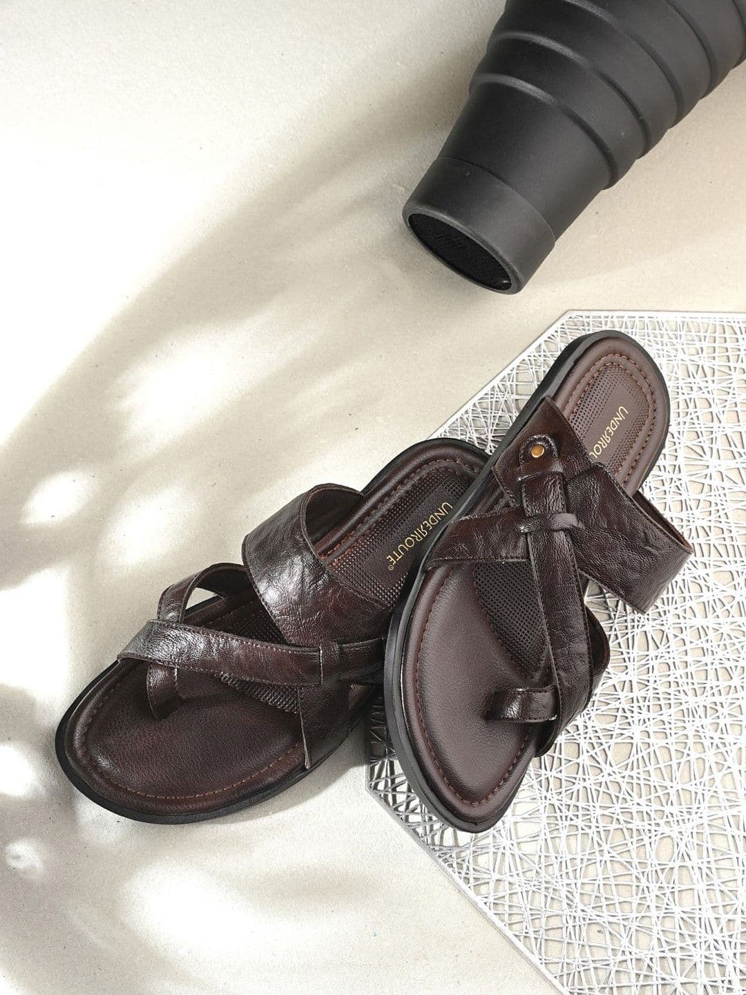 UNDERROUTE Men Slip-On Comfort Sandals - view 1