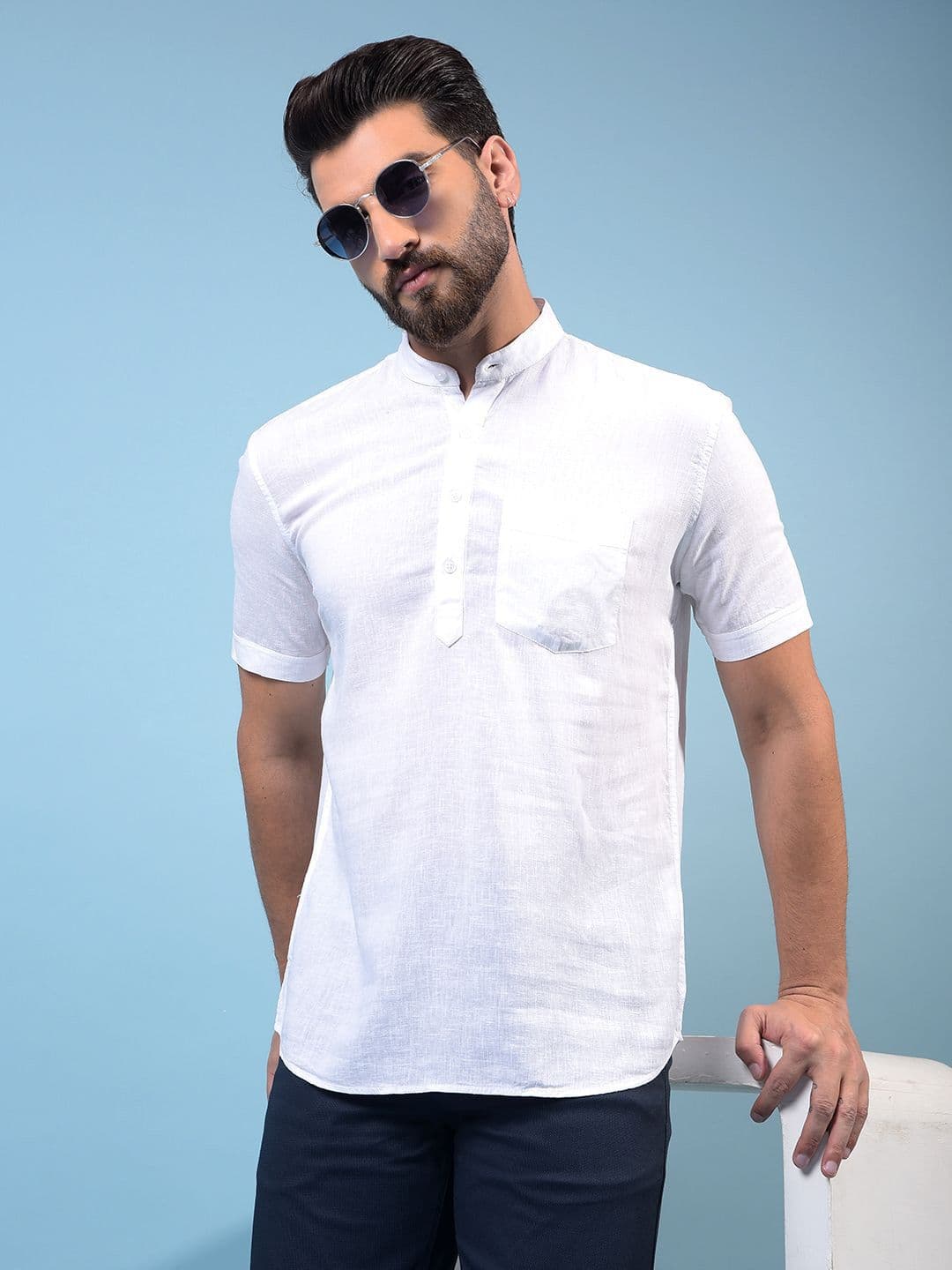Crimsoune Club Men Solid Mandarin Collar Kurta - view 1