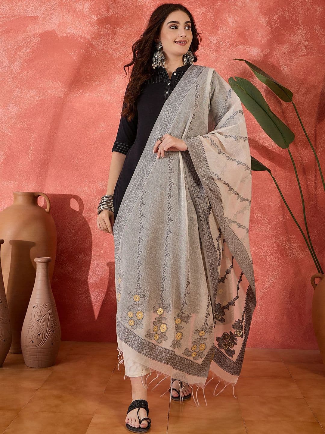 Sangria Woven Design Pure Cotton Dupatta - view 1