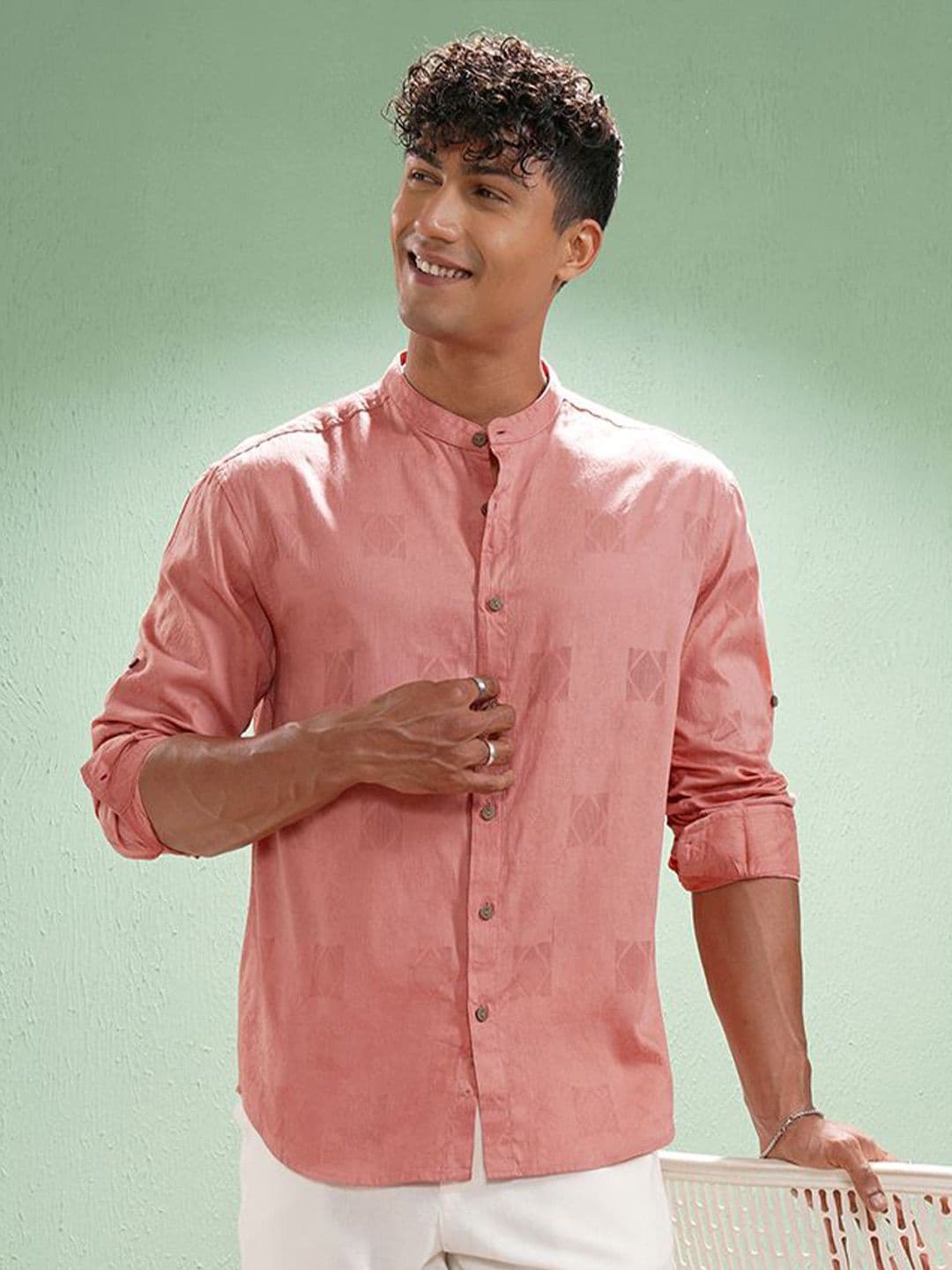 HIGHLANDER Men Comfort Opaque Casual Regular Fit Shirt - view 1