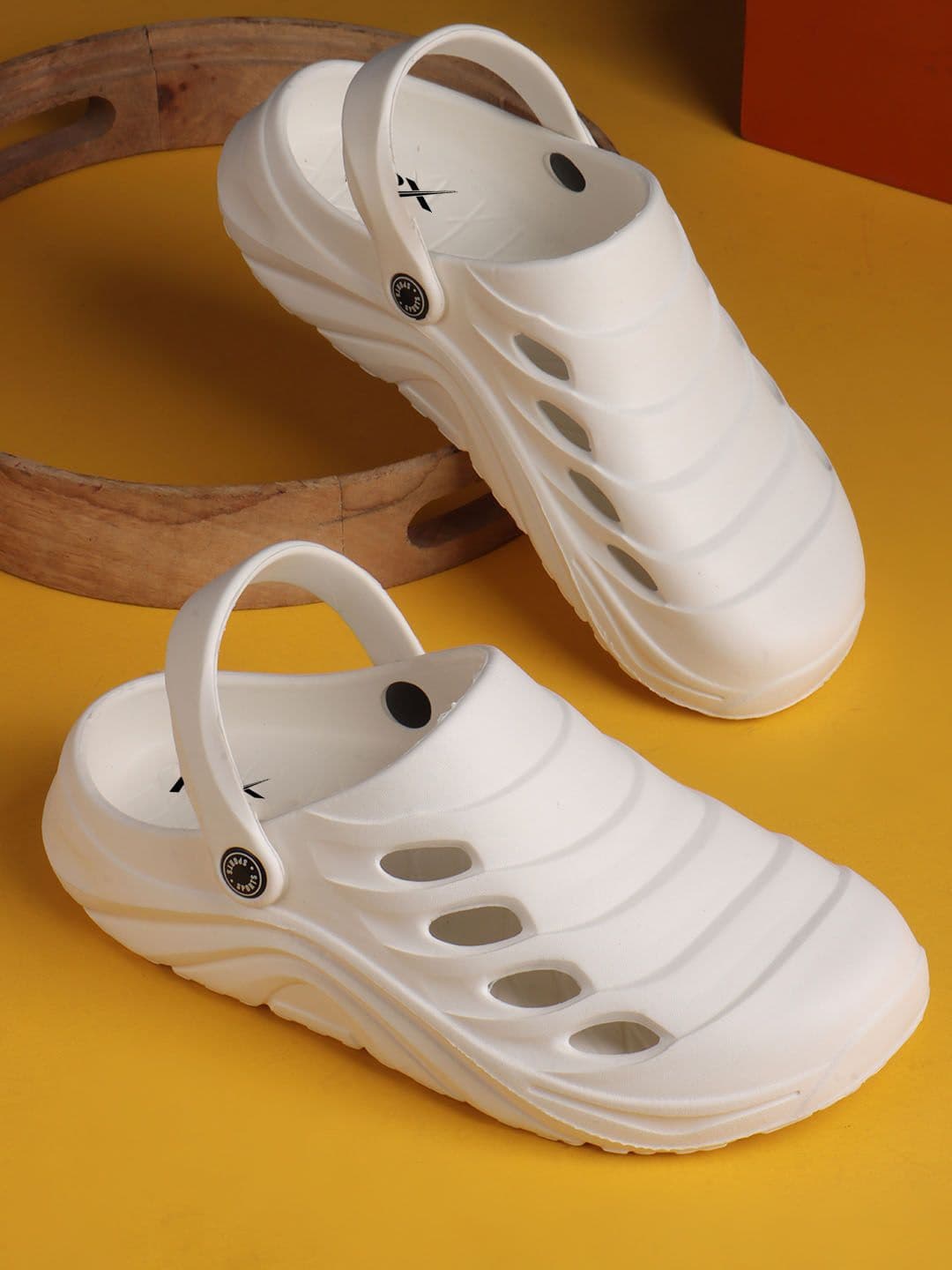 HRX by Hrithik Roshan Men Clogs Flip Flops - view 1