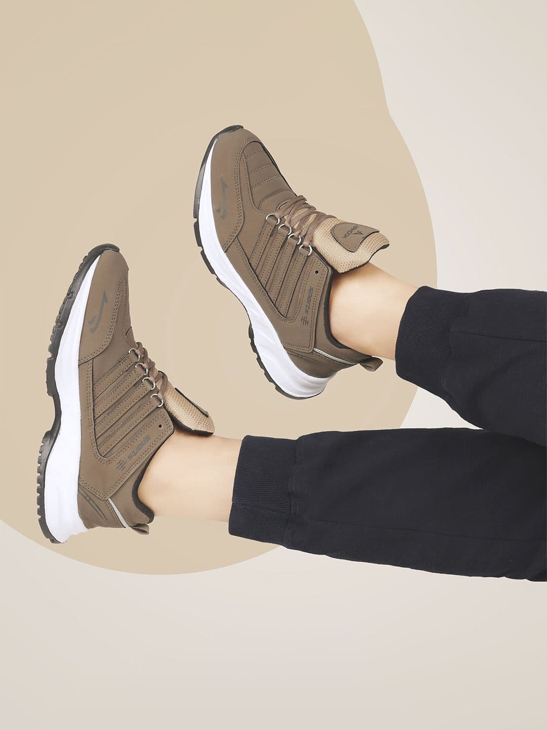 AIRHOOK Men Running Non-Marking Shoes - view 1