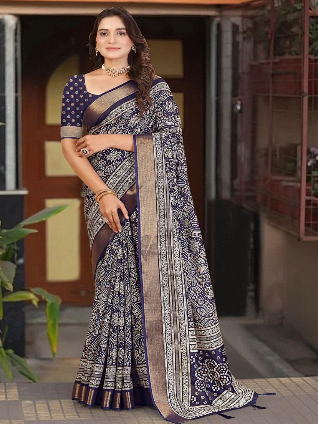 SSHAGUN LIFESTYLE Floral Printed Zari Silk Cotton Saree - view 1