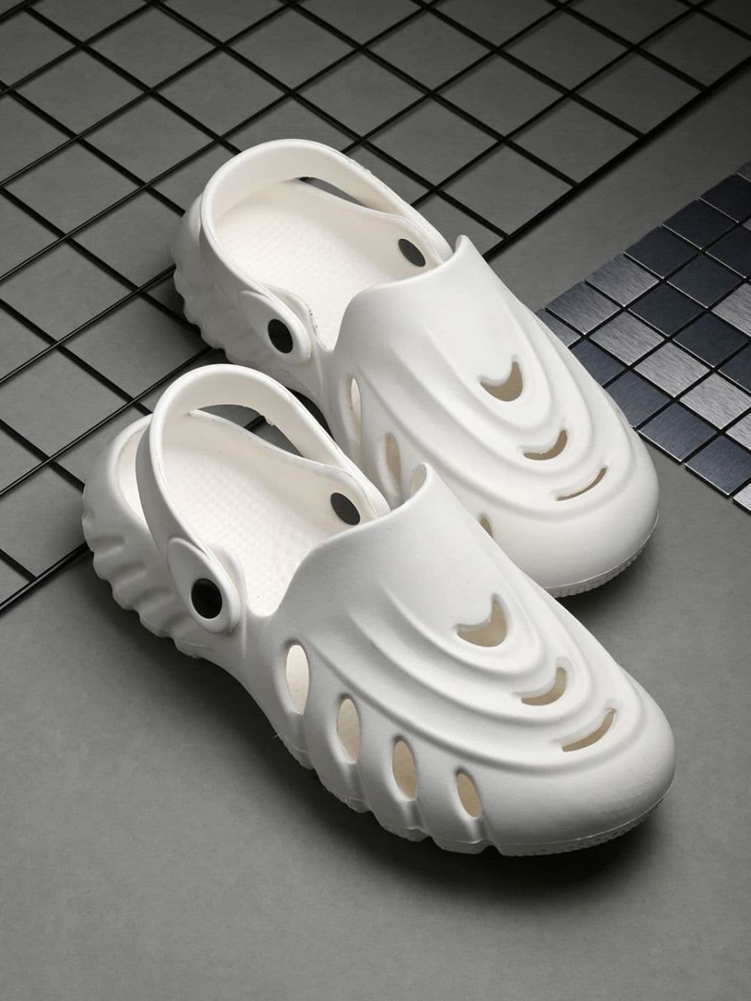 Deflow Self Design Lightweight Clogs - view 1