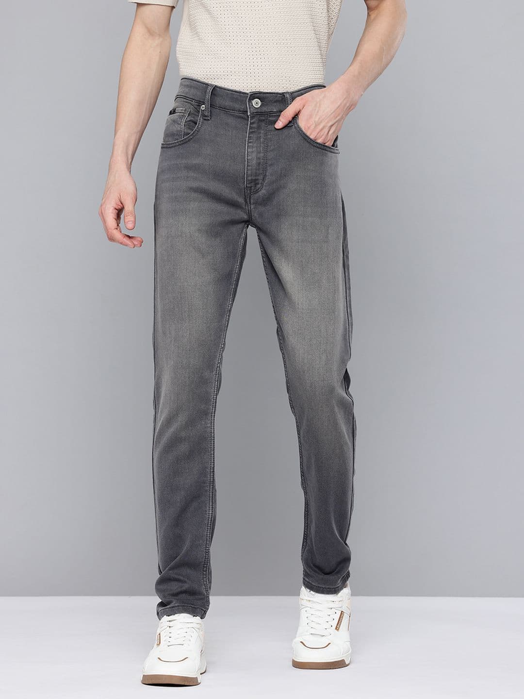 Flying Machine Men Slim Tapered Fit Mid-Rise Light Fade Stretchable Jeans - view 1