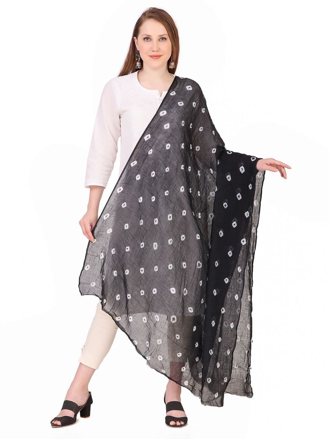 Traditions Bazaar Bandhani Dyed Cotton Dupatta - view 1
