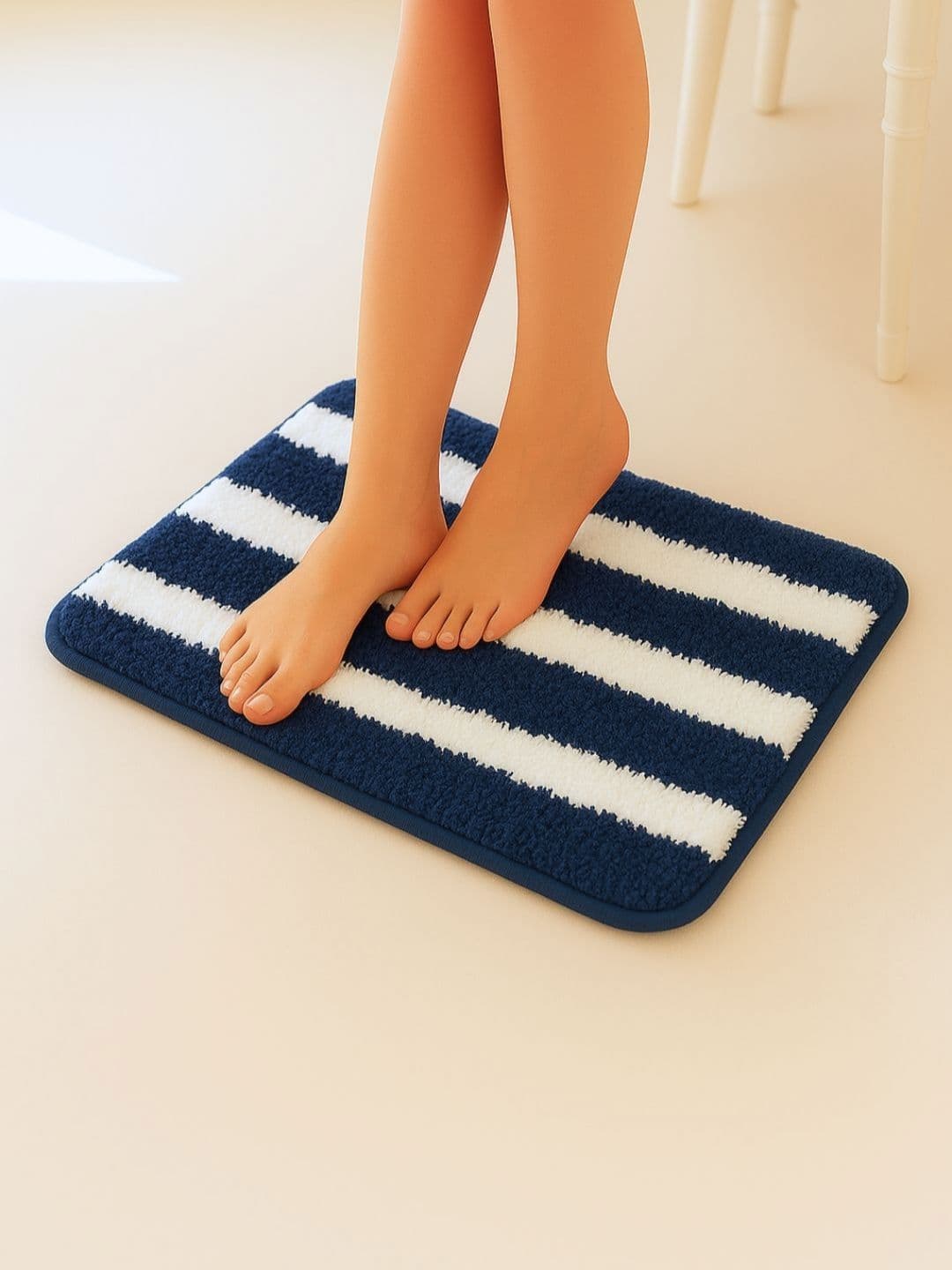 haus & kinder Blue & White Striped 2000 GSM Microfiber Anti-Skid Bath Rug - view 1
