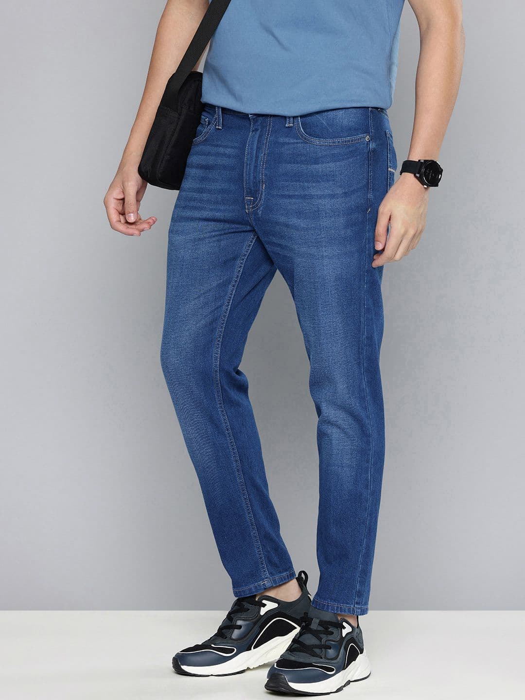 Flying Machine Men Mankle Relaxed Tapered Fit Heavy Fade Stretchable Jeans