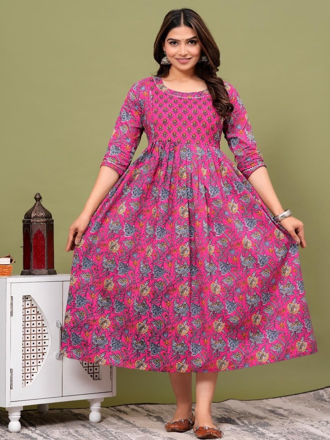 Style Heaven Floral Printed Pure Cotton Angrakha Kurti - view 1