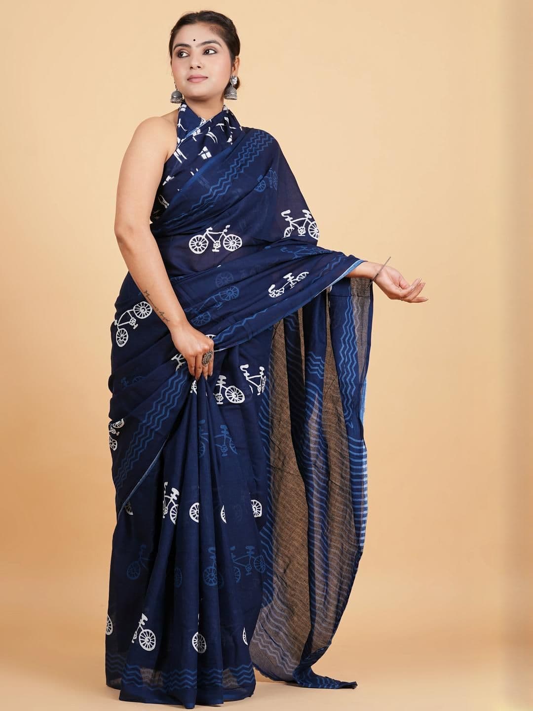 Lovwear Blue Pure Cotton Sarees - view 1