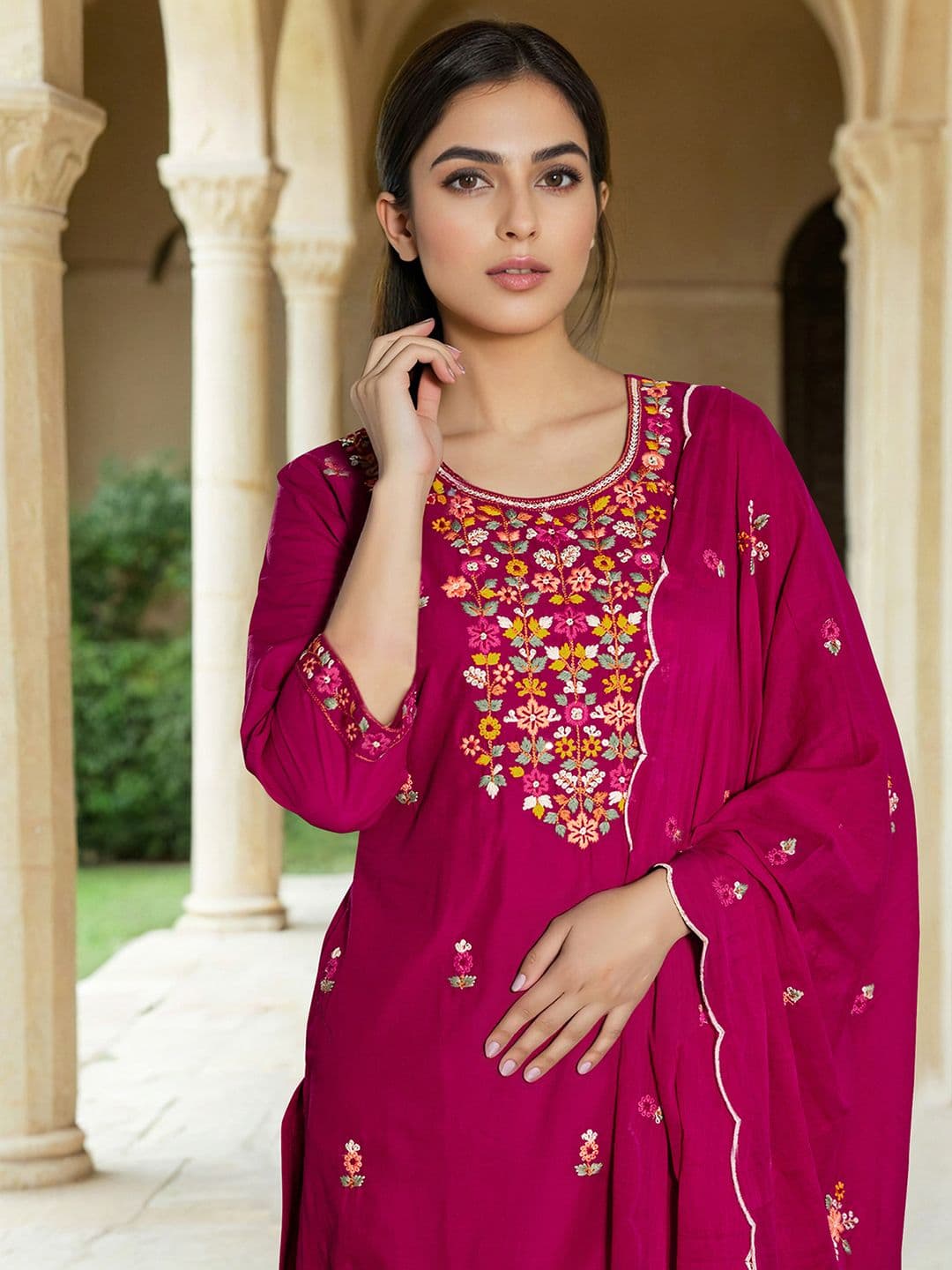 Skylee Pop Women Floral Printed Kurta with Trousers & Dupatta - view 1
