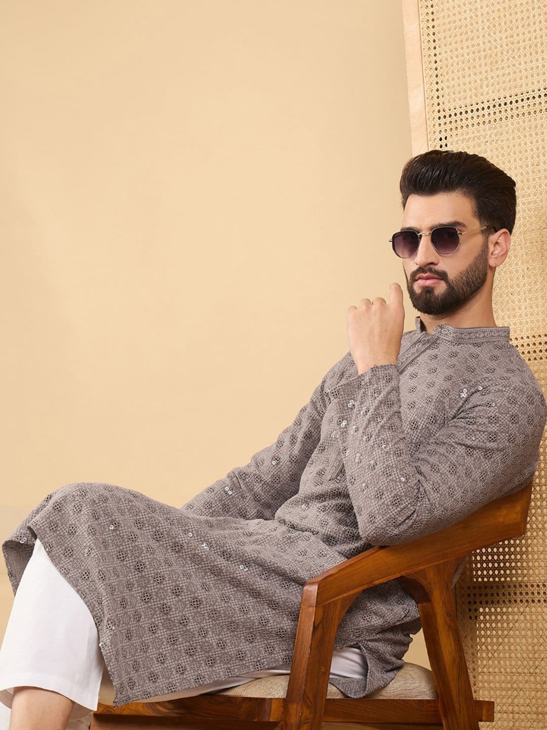 House of Pataudi Sequinned Embroidered Mandarin Collar Straight Kurta