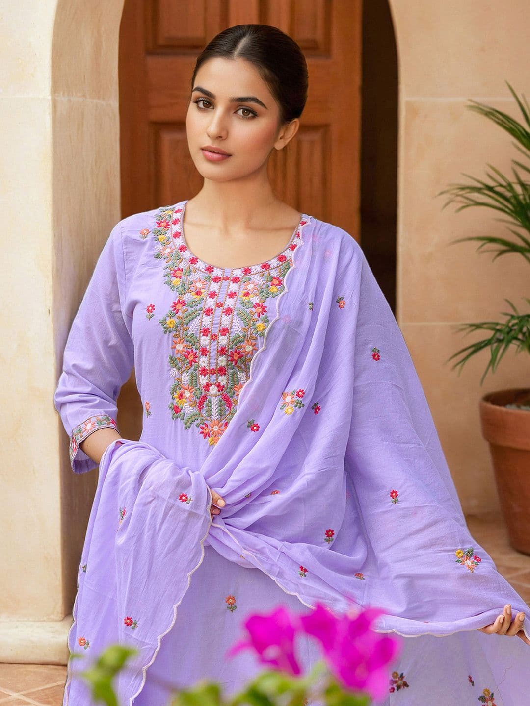 Skylee Pop Women Ethnic Motifs Embroidered Thread Work Kurta with Trousers & Dupatta - view 1