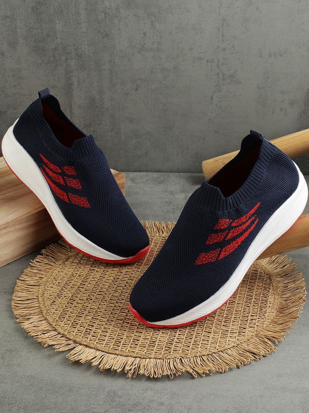 SZN Men Mesh Walking Non-Marking Shoes - view 1
