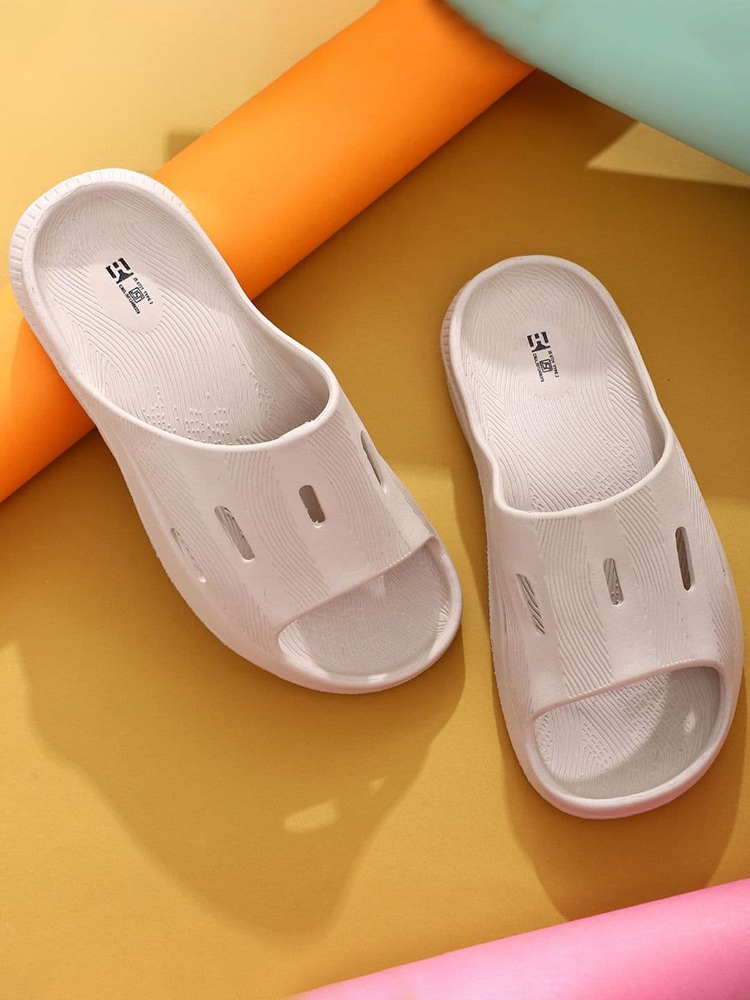 Hygear Infinity Men Self Design Sliders - view 1