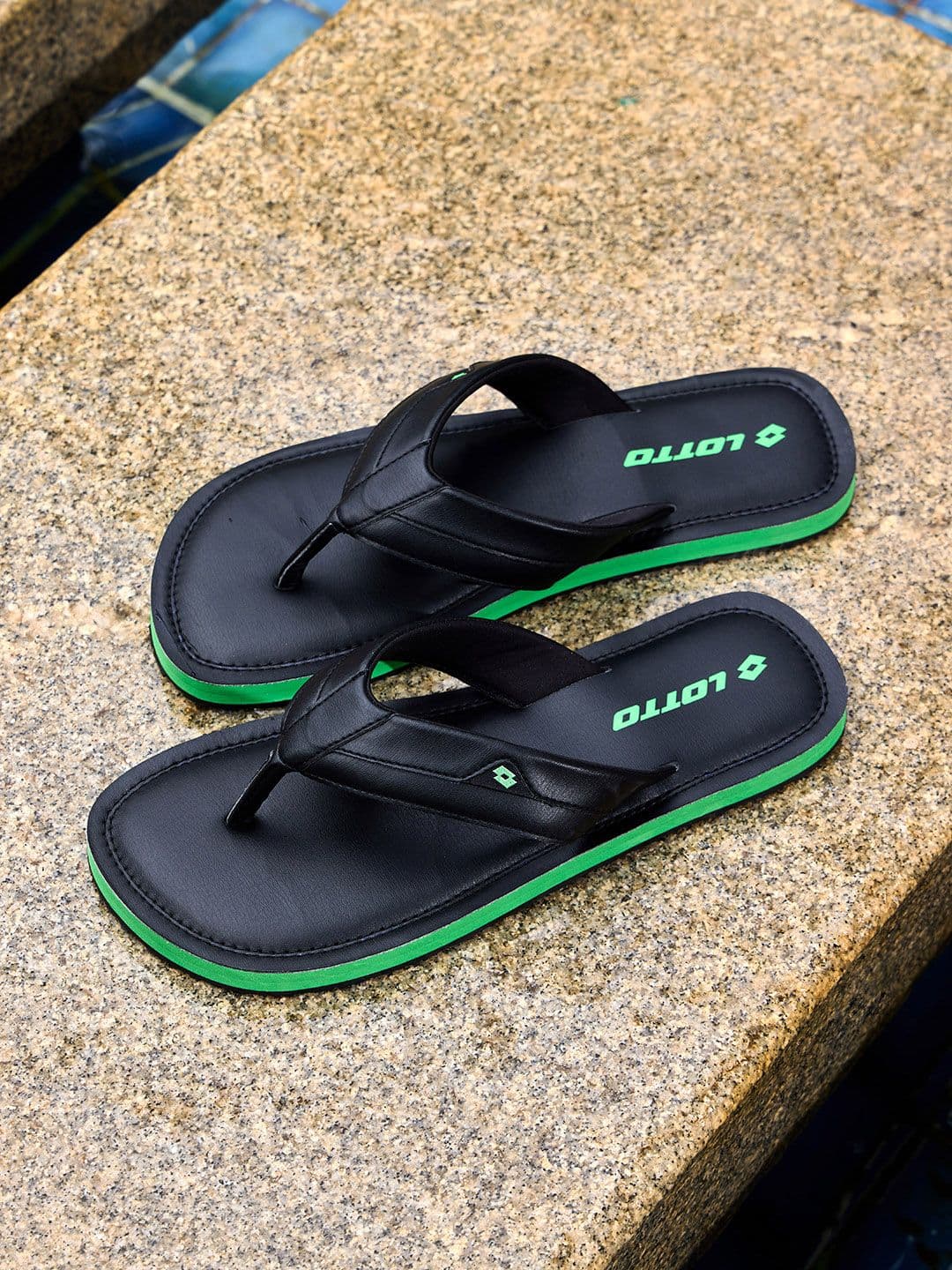 Lotto Men Spring Step Black Flip Flops - view 1