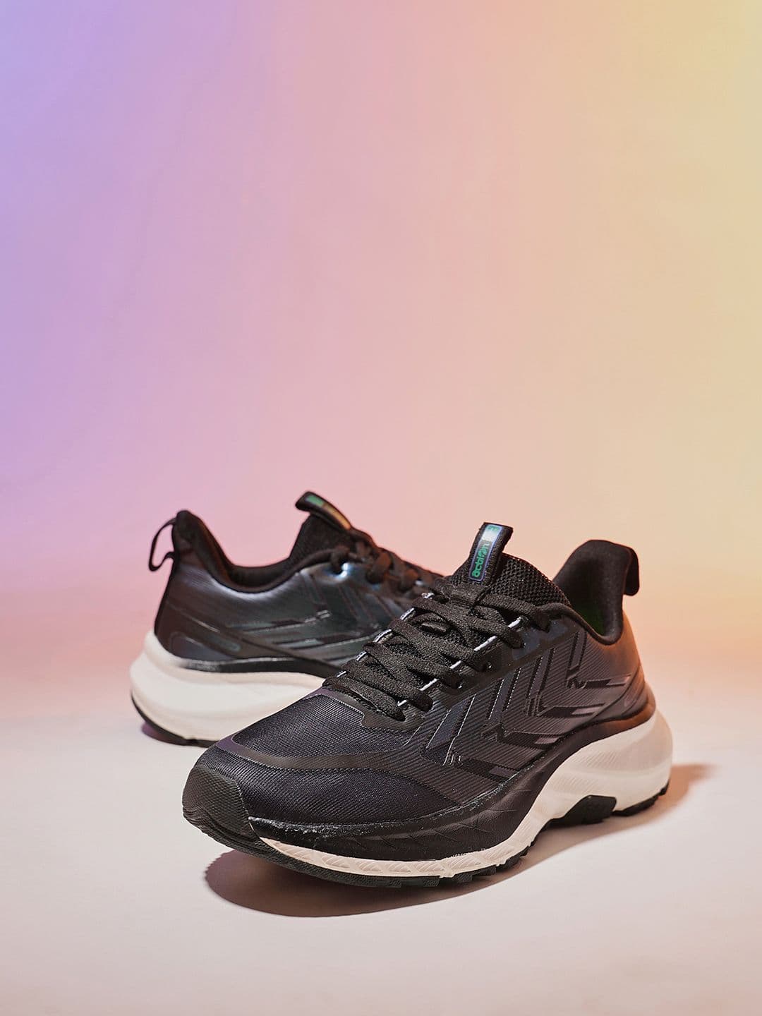 Action Men Textured Round Toe Lace Ups Running Lightweight Non-Marking Sports Shoes - view 1